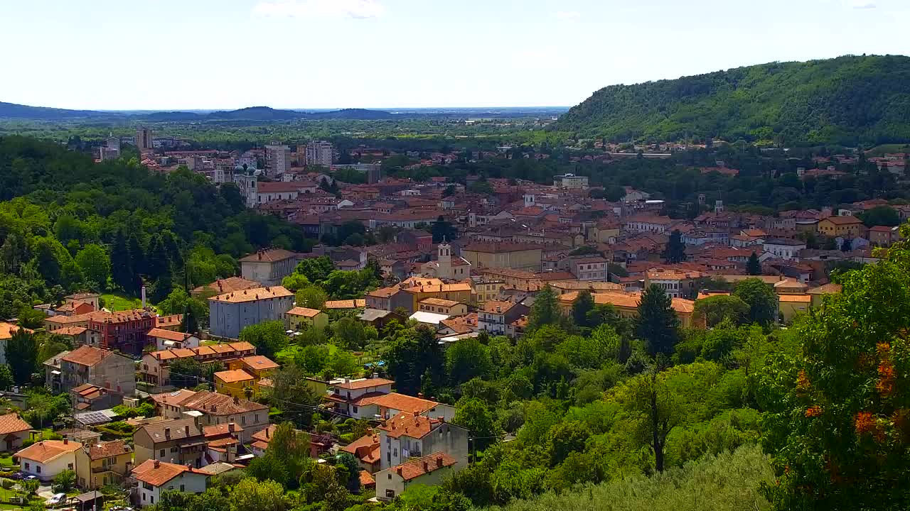 Nova Gorica e Gorizia: Panorama Mozzafiato dal Convento Francescano di Castagnevizza