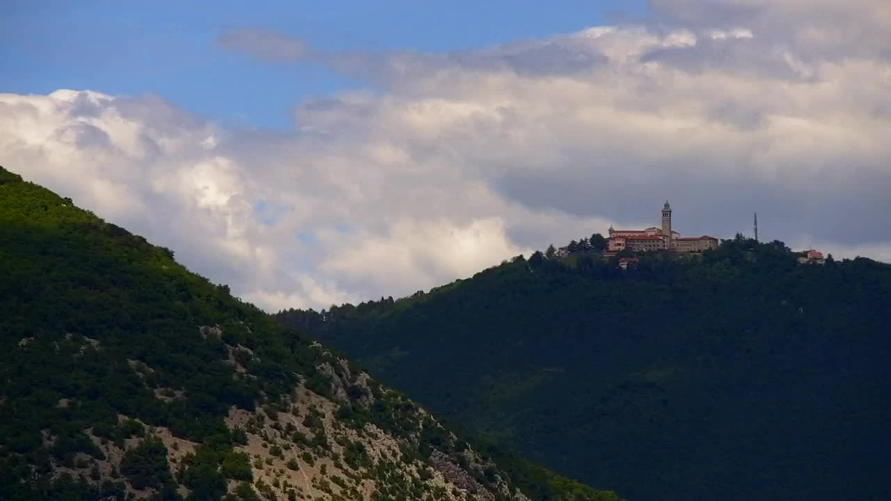 Nova Gorica und Görz: Atemberaubende Aussicht vom Franziskanerkloster Kostanjevica