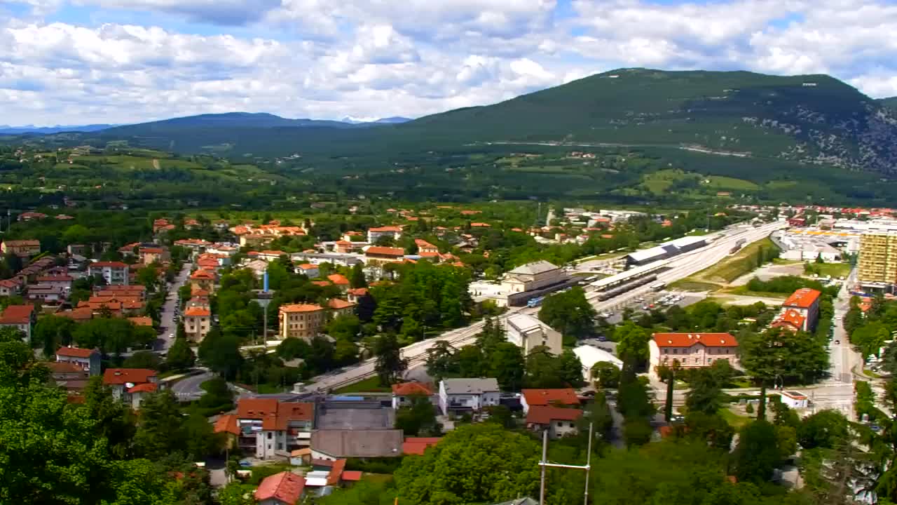 Nova Gorica e Gorizia: Panorama Mozzafiato dal Convento Francescano di Castagnevizza
