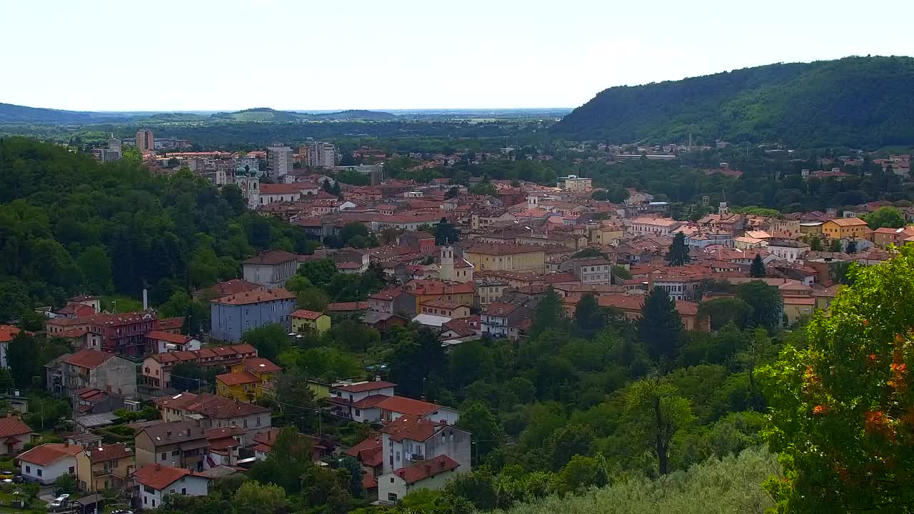 Nova Gorica e Gorizia: Panorama Mozzafiato dal Convento Francescano di Castagnevizza