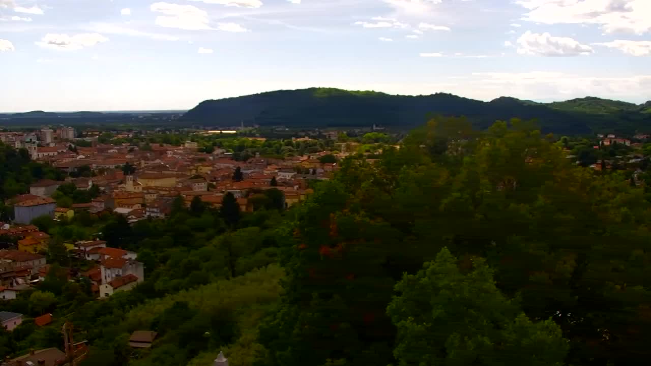 Nova Gorica e Gorizia: Panorama Mozzafiato dal Convento Francescano di Castagnevizza