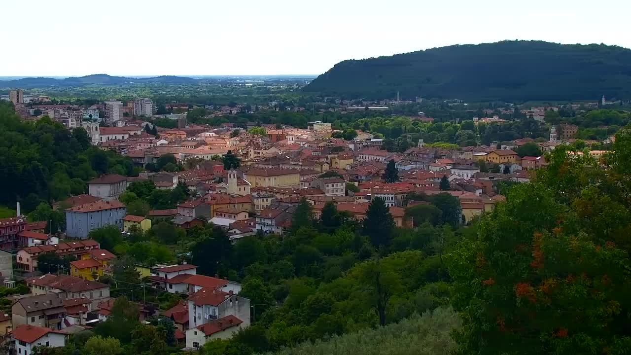 Nova Gorica y Gorizia: Impresionantes Vistas desde el Monasterio Franciscano de Kostanjevica