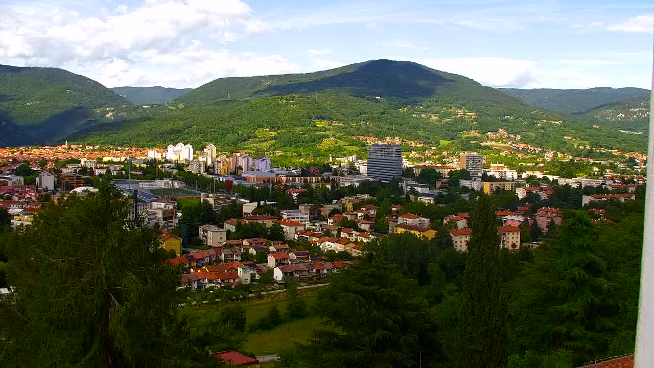 Nova Gorica e Gorizia: Panorama Mozzafiato dal Convento Francescano di Castagnevizza