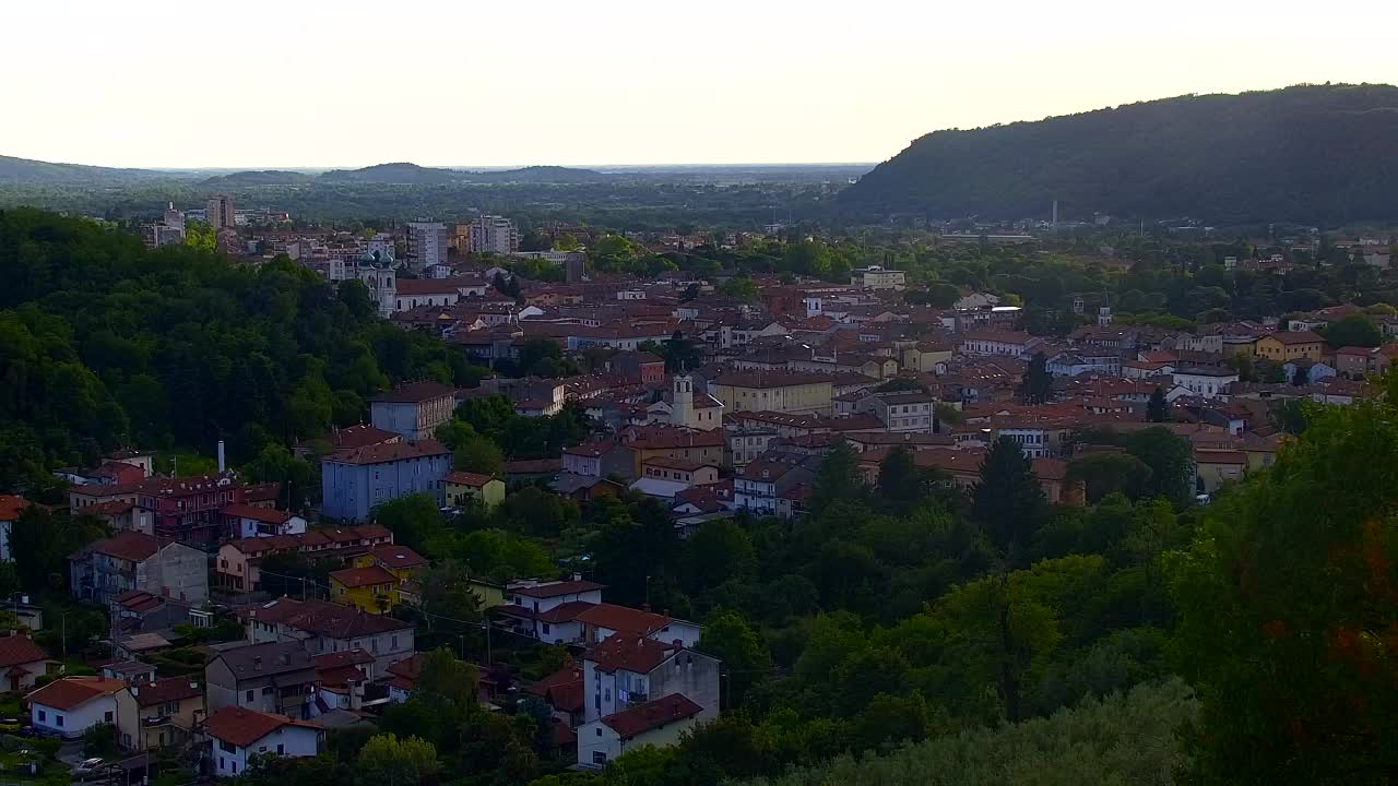 Nova Gorica und Görz: Atemberaubende Aussicht vom Franziskanerkloster Kostanjevica