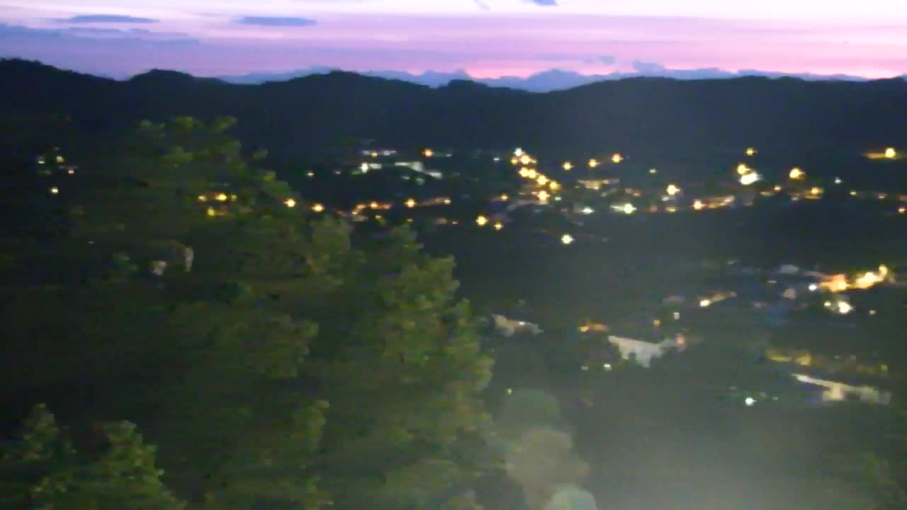Nova Gorica e Gorizia: Panorama Mozzafiato dal Convento Francescano di Castagnevizza