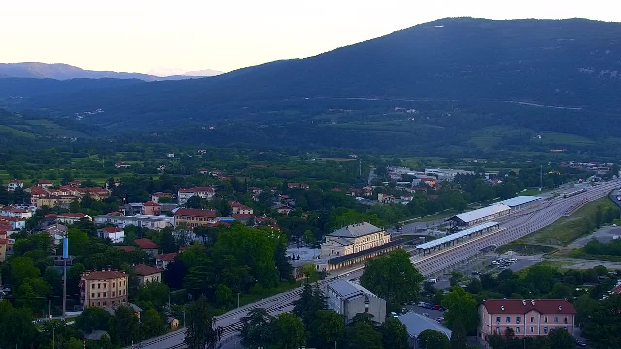 Nova Gorica e Gorizia: Panorama Mozzafiato dal Convento Francescano di Castagnevizza