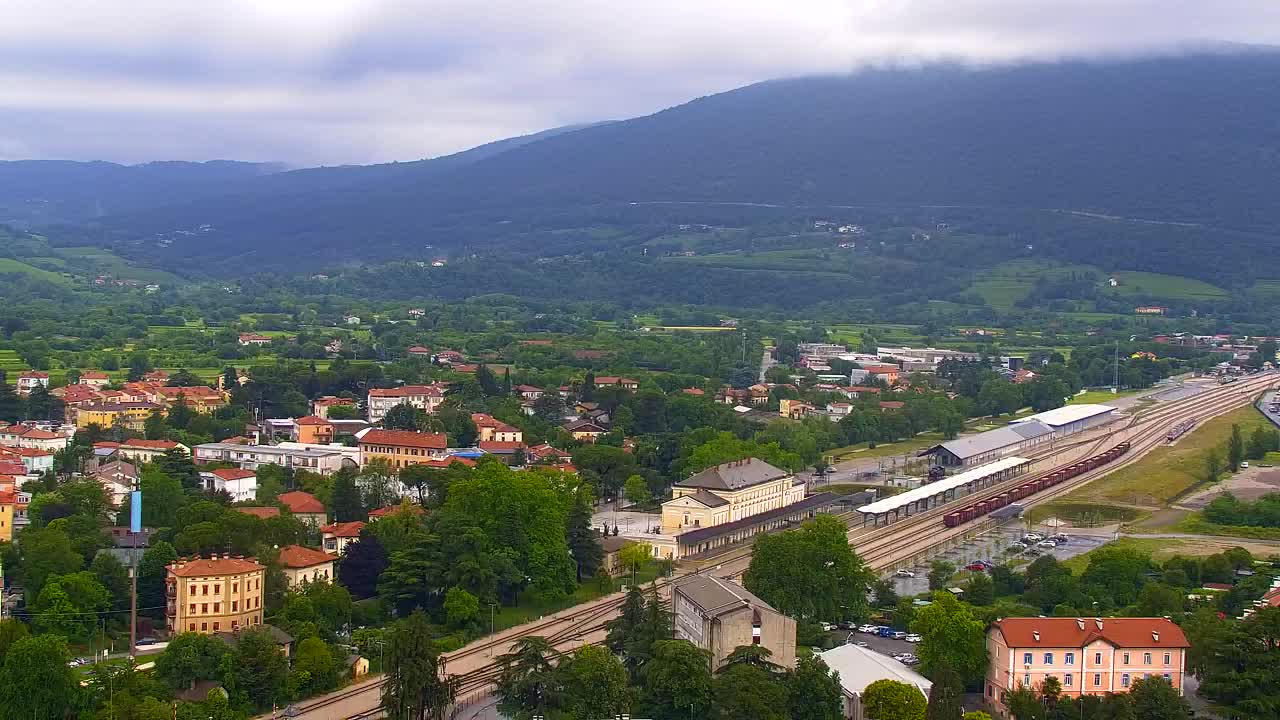Nova Gorica y Gorizia: Impresionantes Vistas desde el Monasterio Franciscano de Kostanjevica