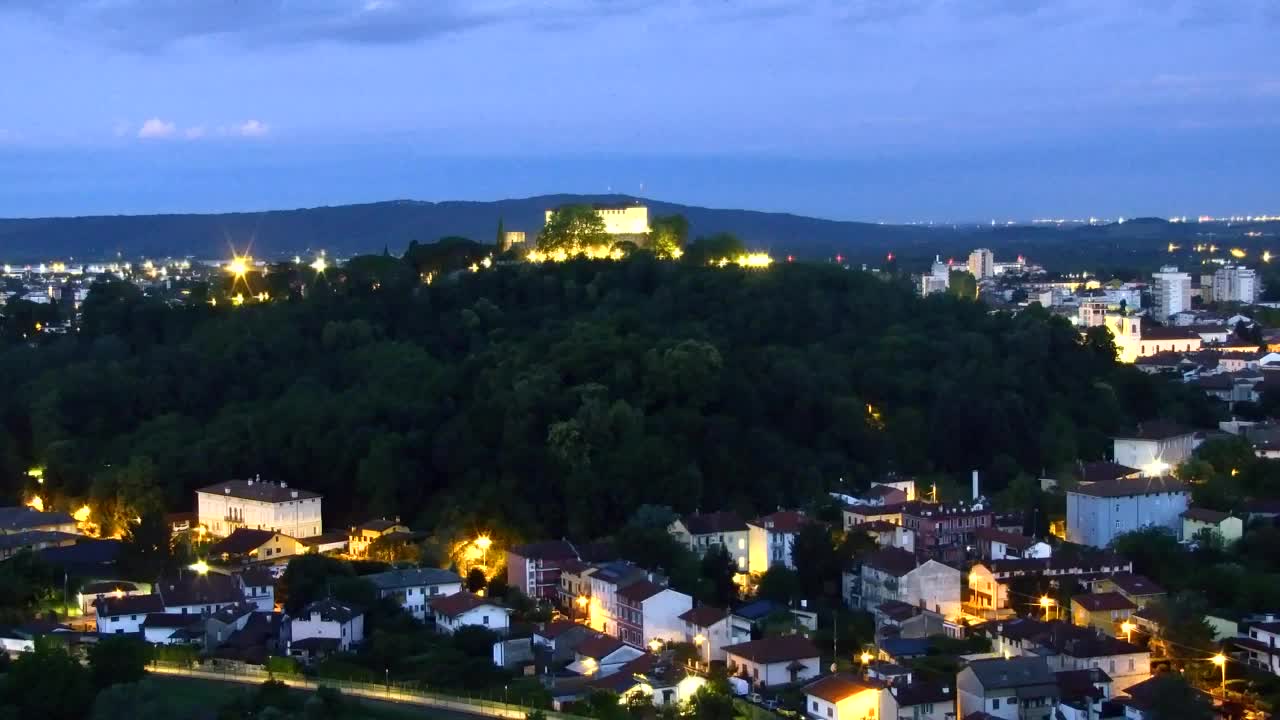 Nova Gorica und Görz: Atemberaubende Aussicht vom Franziskanerkloster Kostanjevica