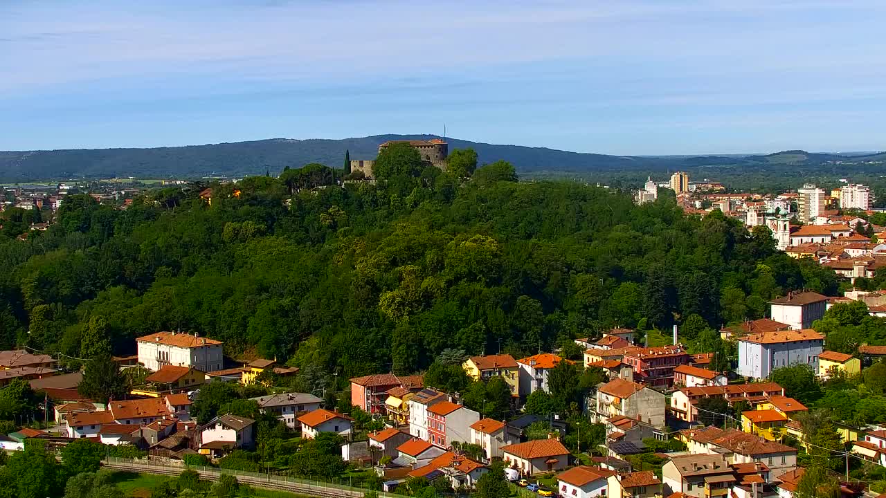 Nova Gorica e Gorizia: Panorama Mozzafiato dal Convento Francescano di Castagnevizza