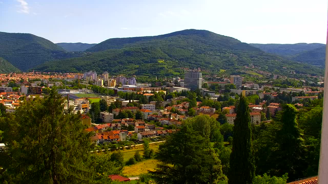 Nova Gorica e Gorizia: Panorama Mozzafiato dal Convento Francescano di Castagnevizza