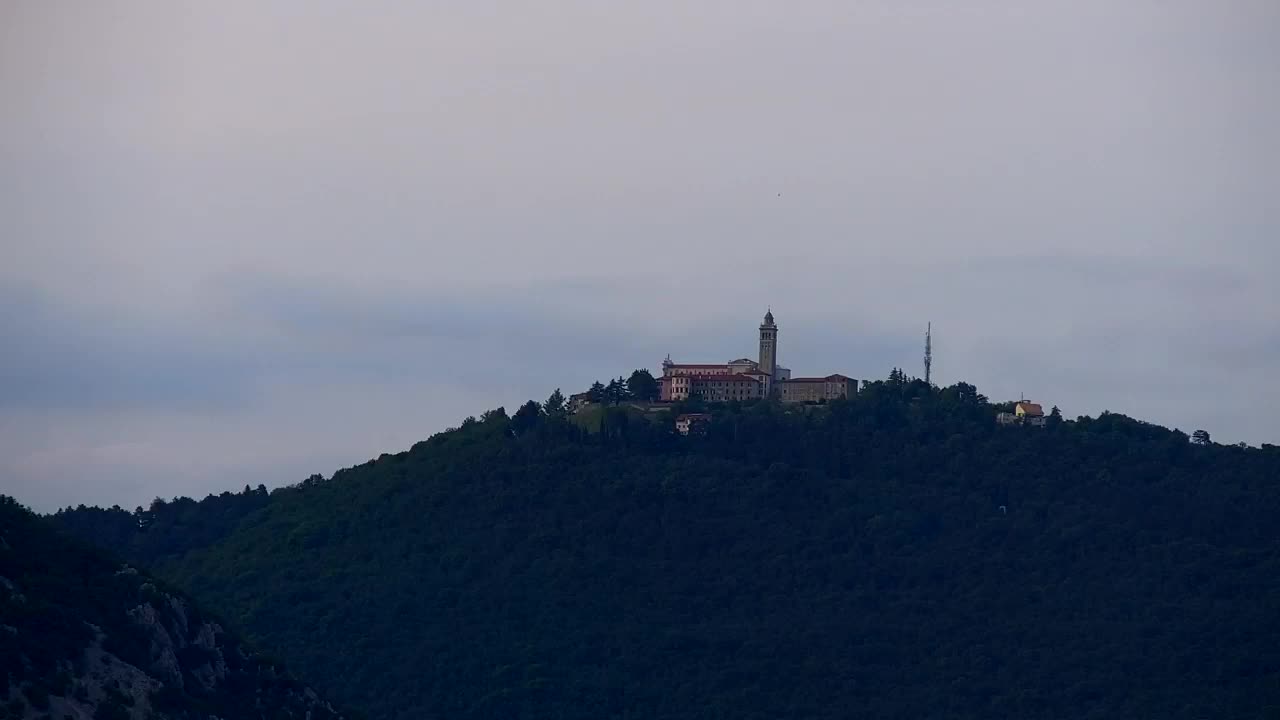 Nova Gorica i Gorica: Prekrasan Pogled iz Franjevačkog Samostana Kostanjevica