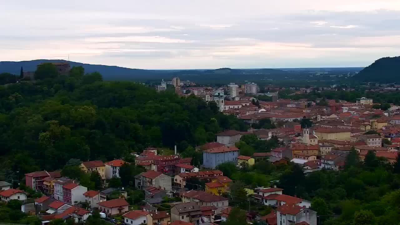 Nova Gorica i Gorica: Prekrasan Pogled iz Franjevačkog Samostana Kostanjevica