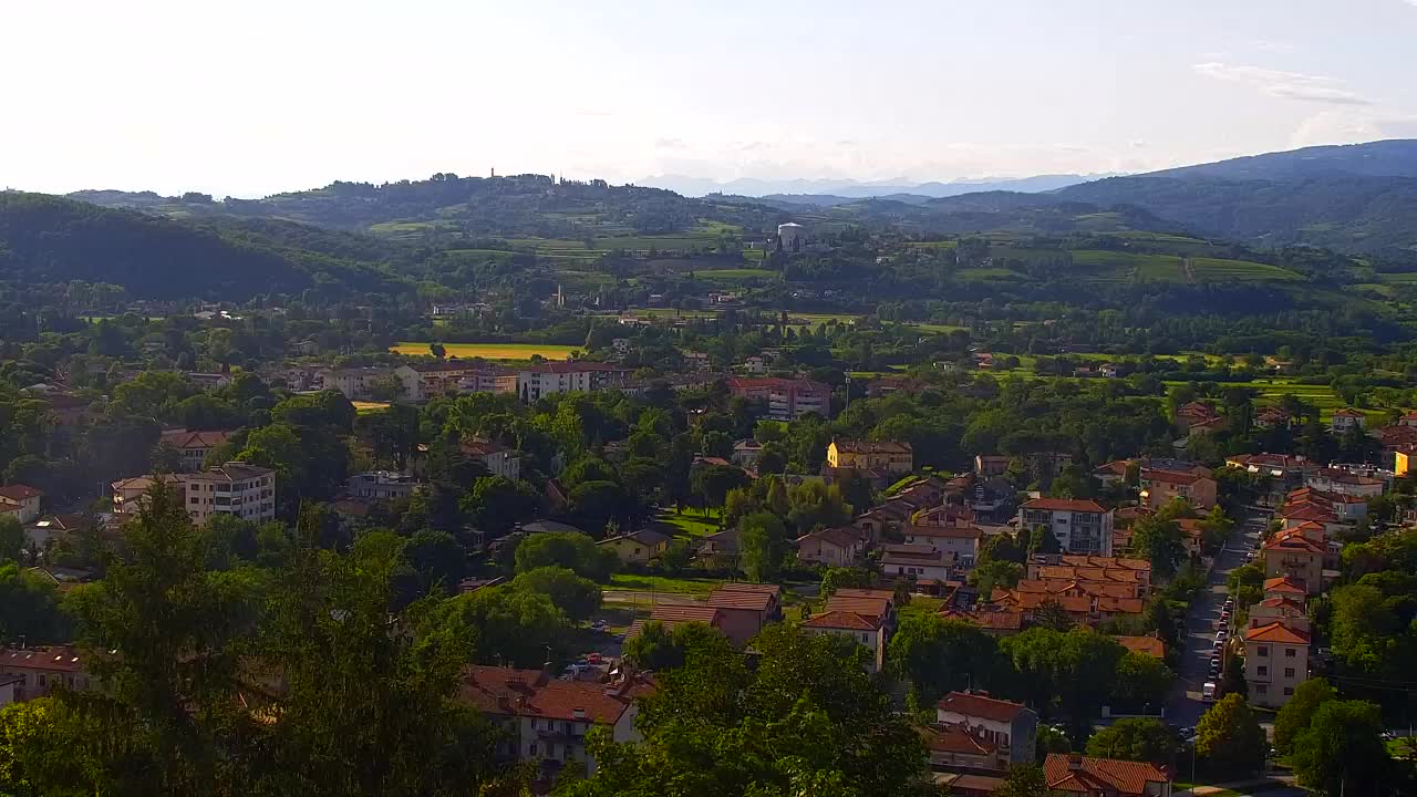 Nova Gorica e Gorizia: Panorama Mozzafiato dal Convento Francescano di Castagnevizza