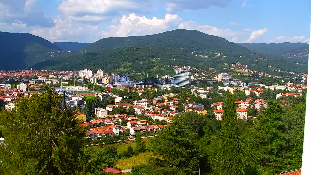 Nova Gorica i Gorica: Prekrasan Pogled iz Franjevačkog Samostana Kostanjevica