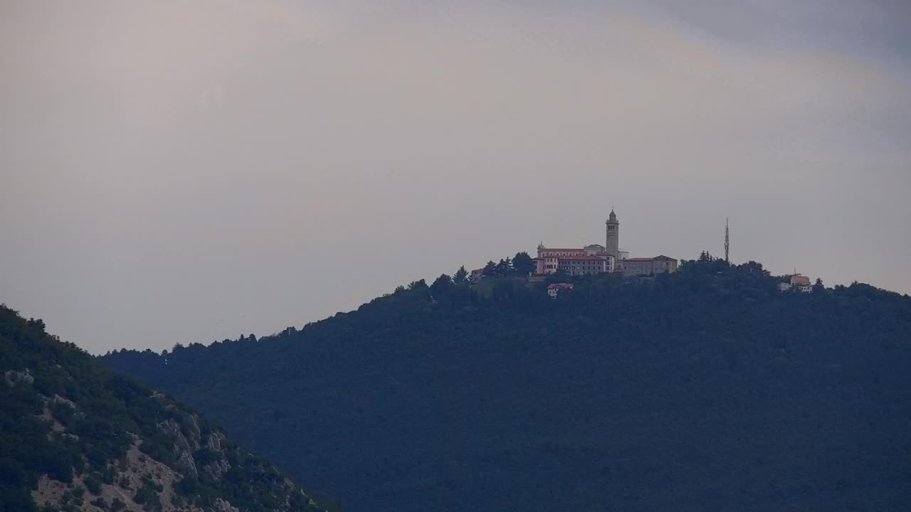 Nova Gorica i Gorica: Prekrasan Pogled iz Franjevačkog Samostana Kostanjevica