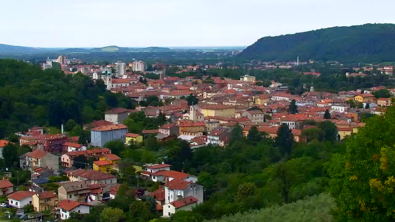 Nova Gorica i Gorica: Prekrasan Pogled iz Franjevačkog Samostana Kostanjevica