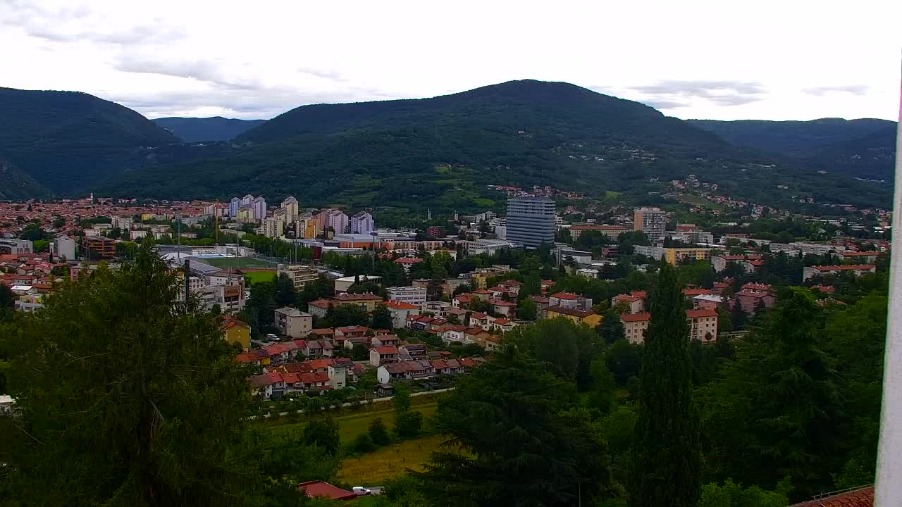 Nova Gorica e Gorizia: Panorama Mozzafiato dal Convento Francescano di Castagnevizza