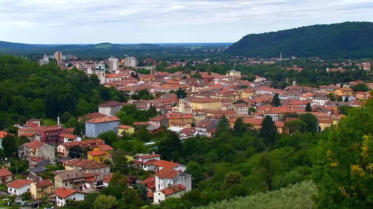 Nova Gorica e Gorizia: Panorama Mozzafiato dal Convento Francescano di Castagnevizza