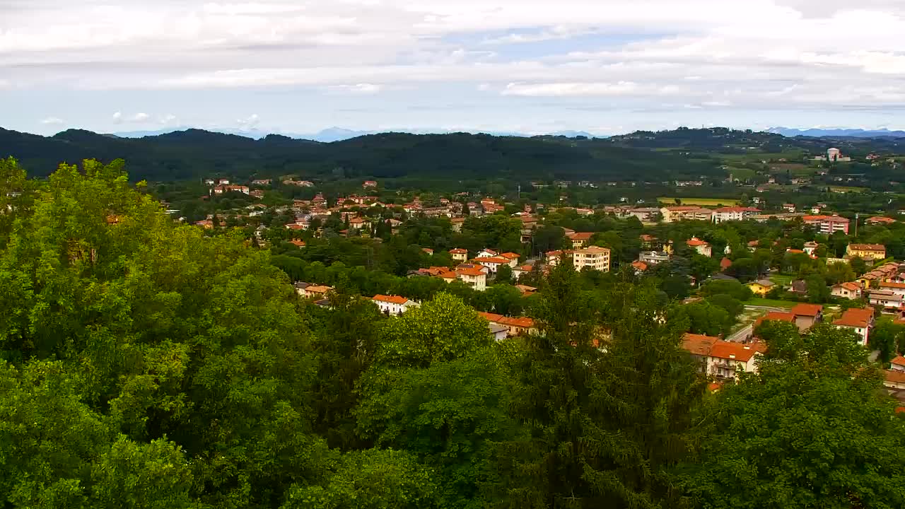 Nova Gorica e Gorizia: Panorama Mozzafiato dal Convento Francescano di Castagnevizza