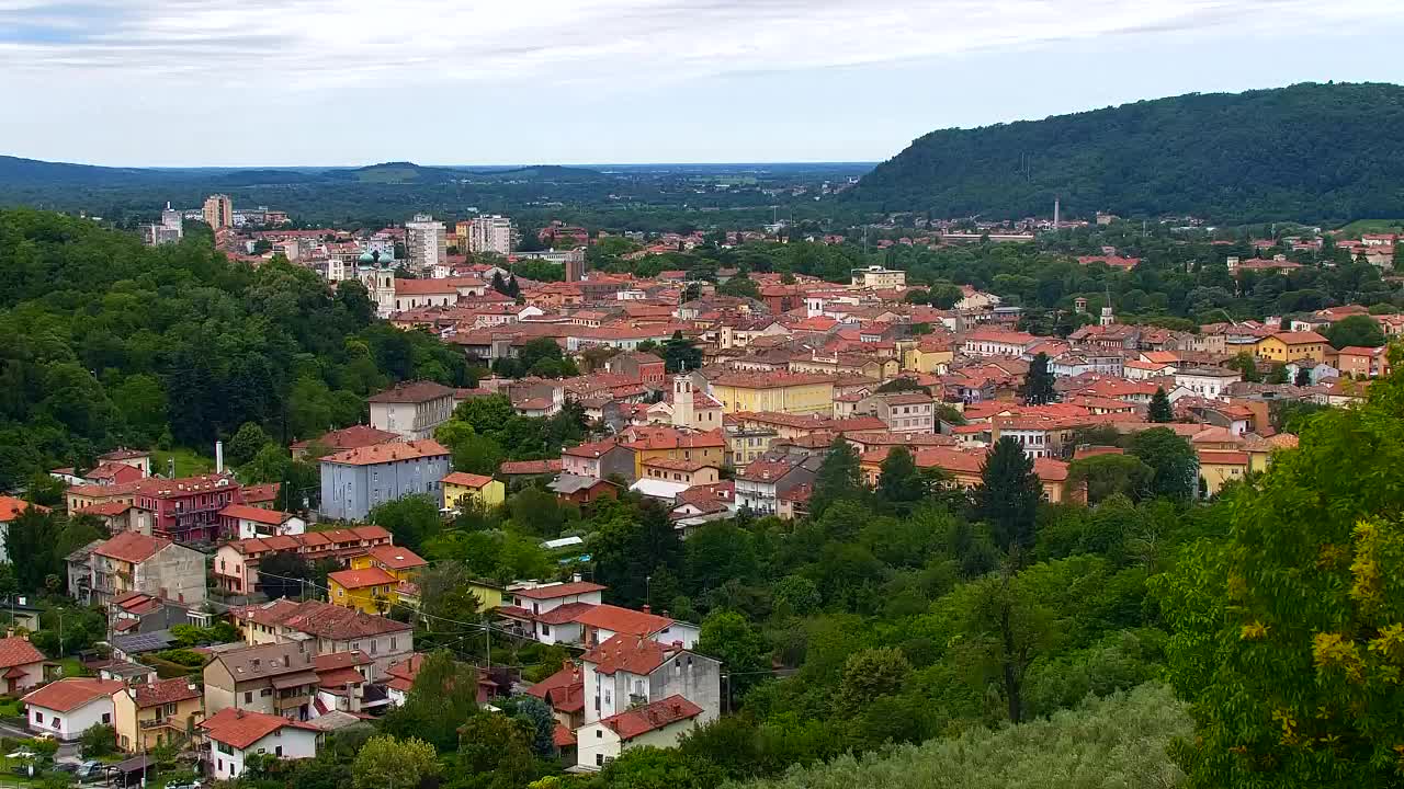 Nova Gorica i Gorica: Prekrasan Pogled iz Franjevačkog Samostana Kostanjevica