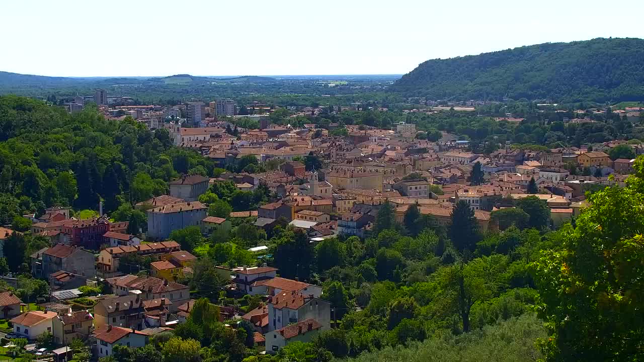 Nova Gorica e Gorizia: Panorama Mozzafiato dal Convento Francescano di Castagnevizza