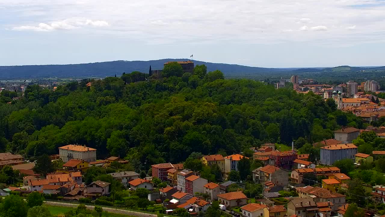 Nova Gorica y Gorizia: Impresionantes Vistas desde el Monasterio Franciscano de Kostanjevica