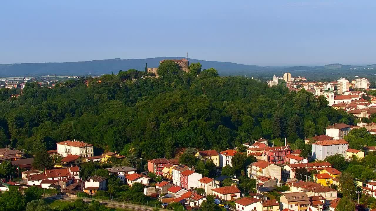 Nova Gorica y Gorizia: Impresionantes Vistas desde el Monasterio Franciscano de Kostanjevica