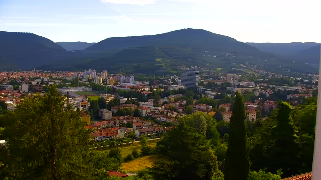 Nova Gorica y Gorizia: Impresionantes Vistas desde el Monasterio Franciscano de Kostanjevica