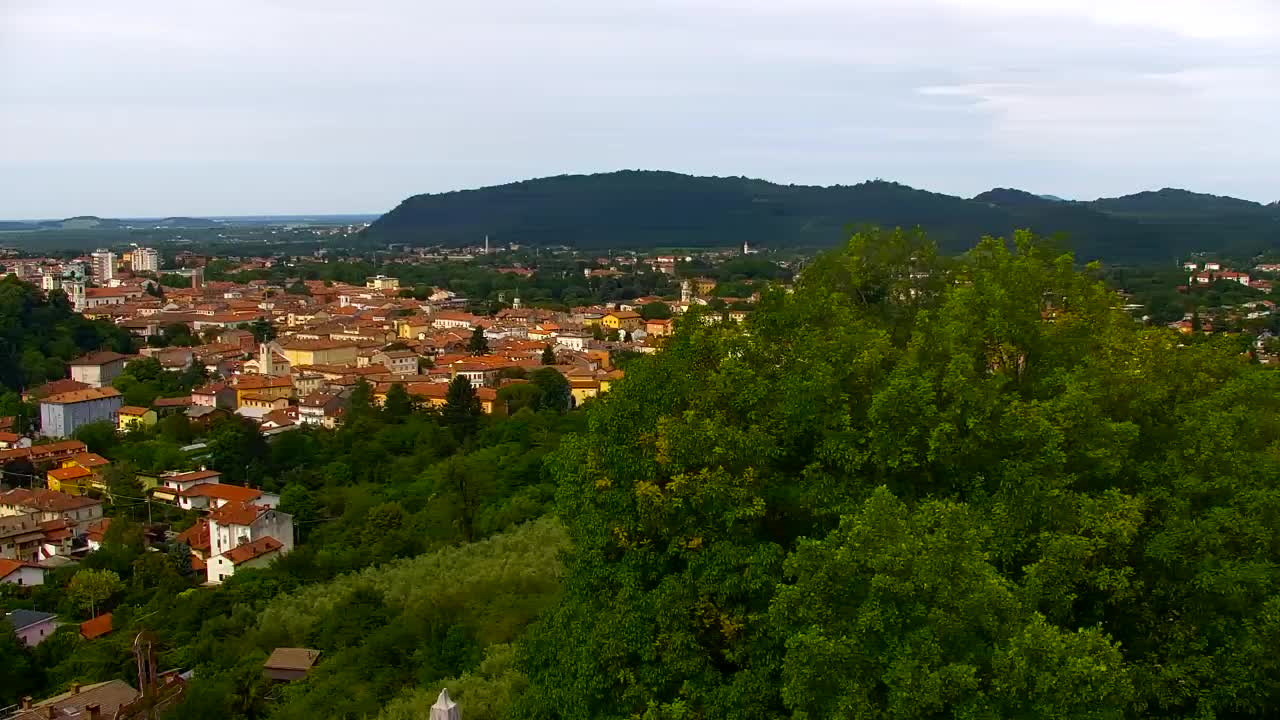 Nova Gorica y Gorizia: Impresionantes Vistas desde el Monasterio Franciscano de Kostanjevica