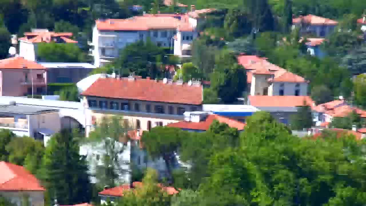 Nova Gorica e Gorizia: Panorama Mozzafiato dal Convento Francescano di Castagnevizza