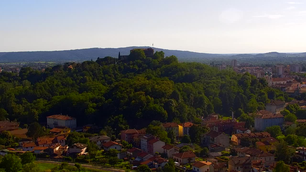 Nova Gorica e Gorizia: Panorama Mozzafiato dal Convento Francescano di Castagnevizza