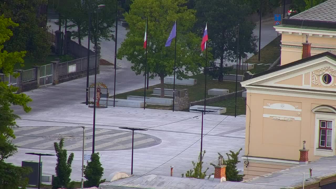 Nova Gorica i Gorica: Prekrasan Pogled iz Franjevačkog Samostana Kostanjevica