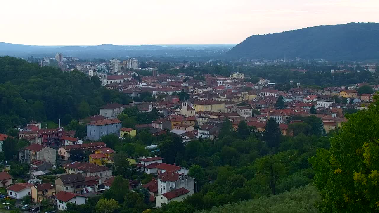 Nova Gorica et Gorizia : Vue Imprenable depuis le Monastère Franciscain de Kostanjevica