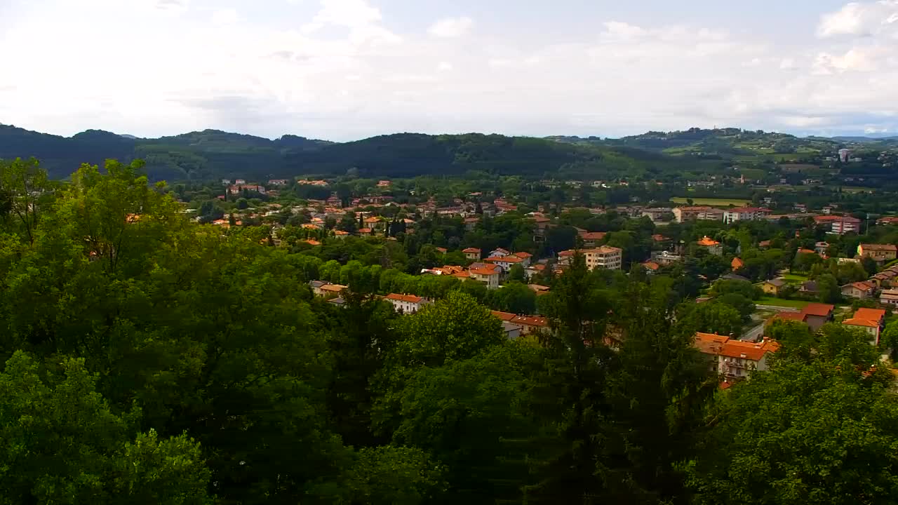 Nova Gorica y Gorizia: Impresionantes Vistas desde el Monasterio Franciscano de Kostanjevica