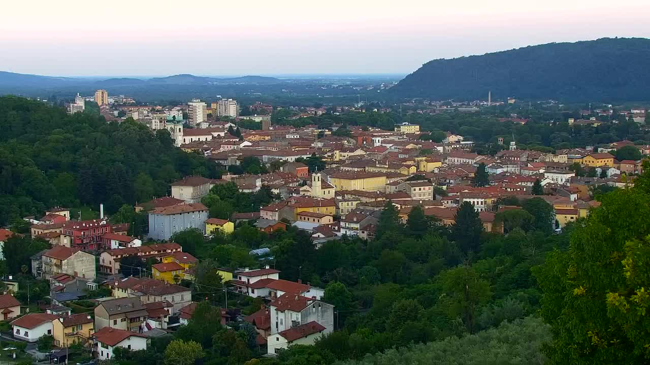 Nova Gorica und Görz: Atemberaubende Aussicht vom Franziskanerkloster Kostanjevica