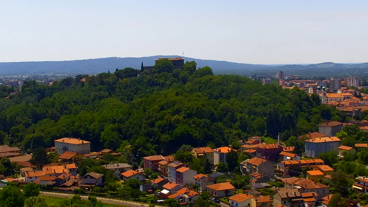 Nova Gorica e Gorizia: Panorama Mozzafiato dal Convento Francescano di Castagnevizza