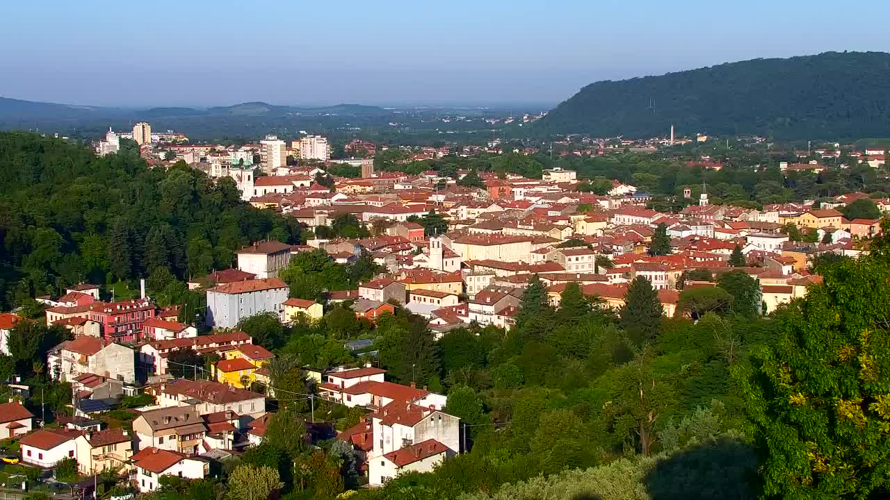 Nova Gorica y Gorizia: Impresionantes Vistas desde el Monasterio Franciscano de Kostanjevica