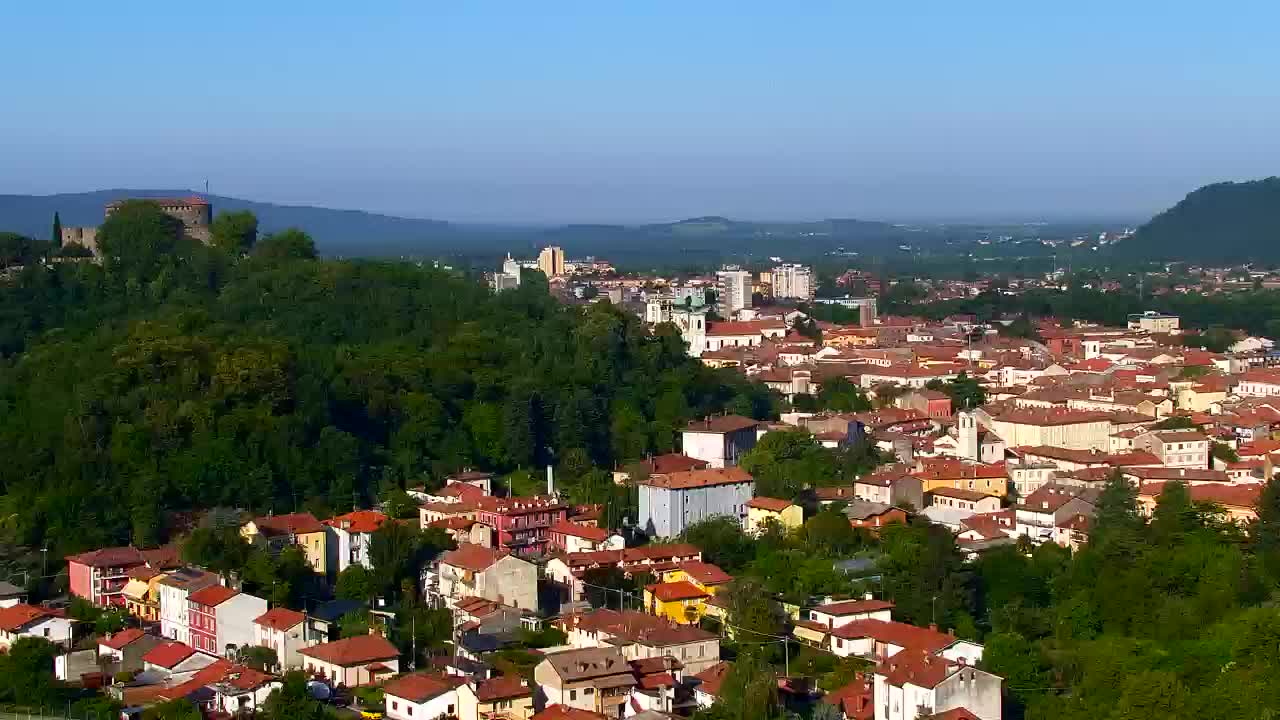 Nova Gorica y Gorizia: Impresionantes Vistas desde el Monasterio Franciscano de Kostanjevica