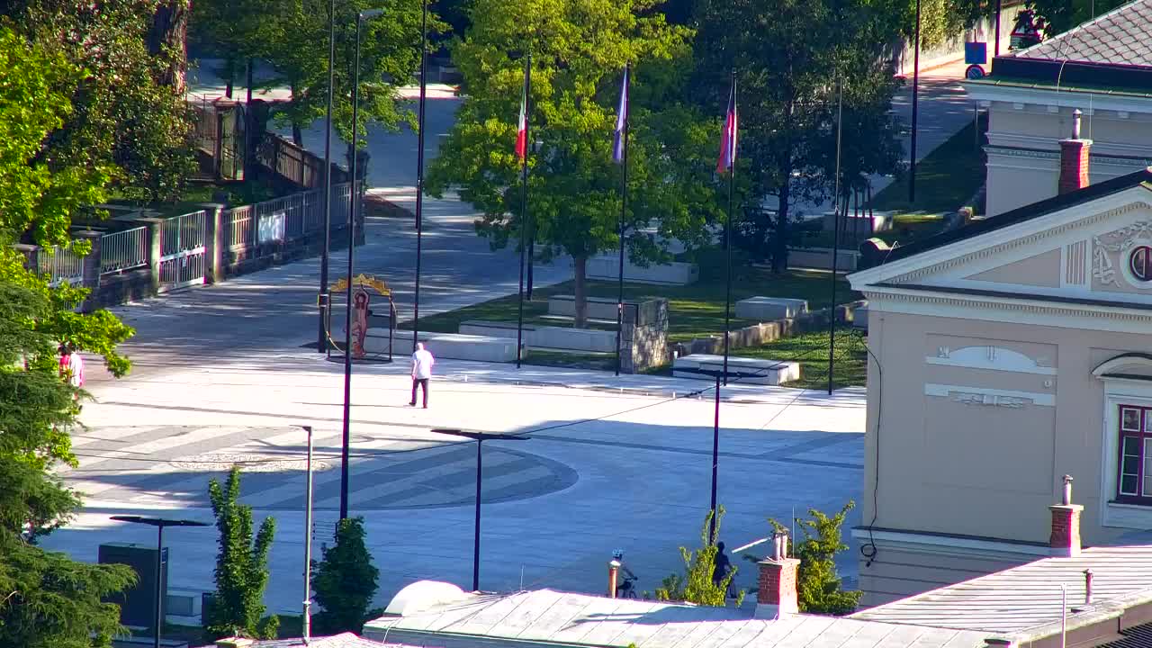 Nova Gorica e Gorizia: Panorama Mozzafiato dal Convento Francescano di Castagnevizza