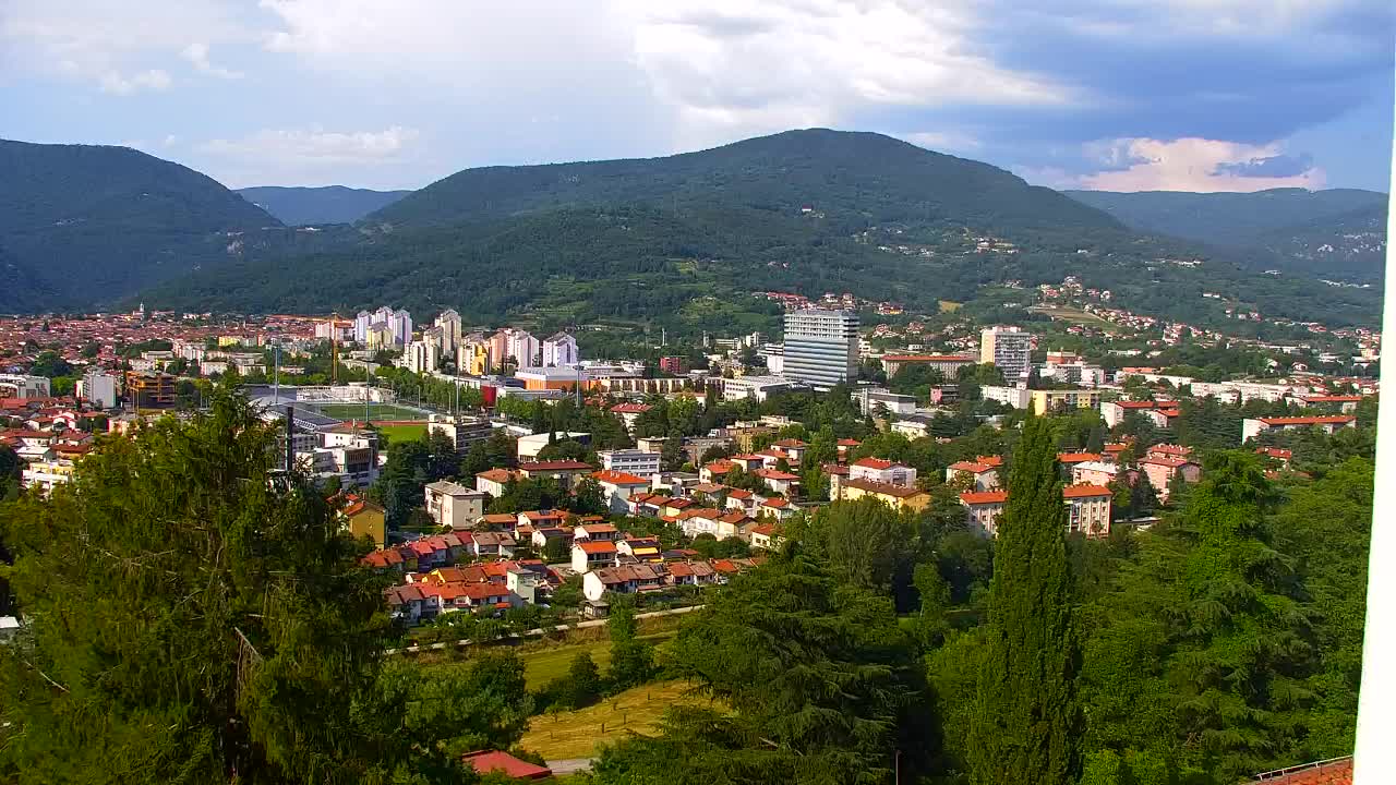 Nova Gorica e Gorizia: Panorama Mozzafiato dal Convento Francescano di Castagnevizza
