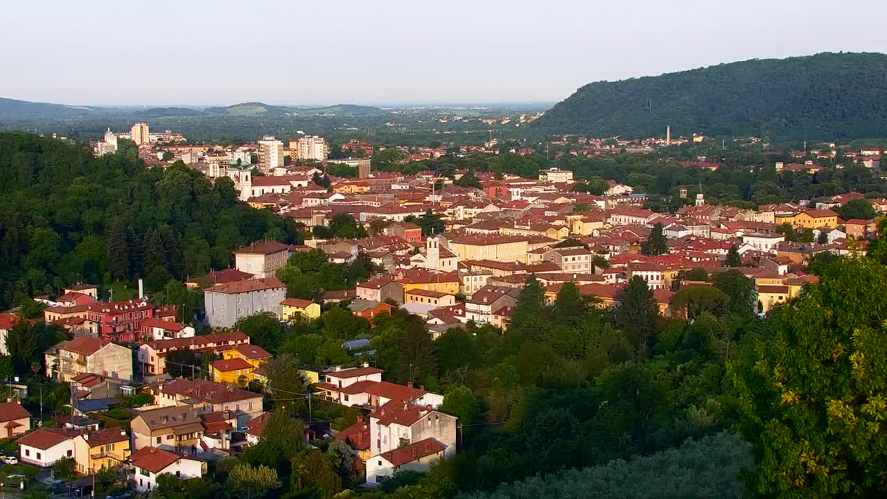 Nova Gorica et Gorizia : Vue Imprenable depuis le Monastère Franciscain de Kostanjevica