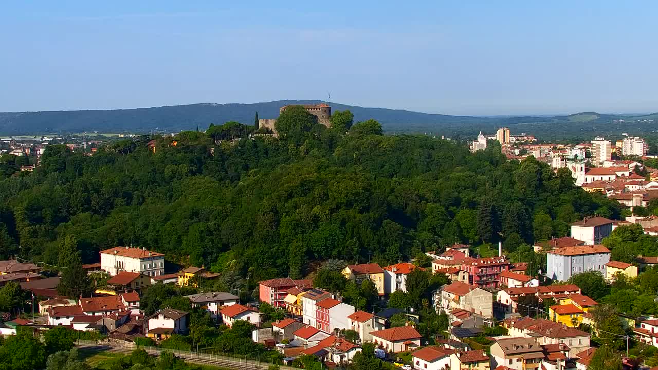 Nova Gorica e Gorizia: Panorama Mozzafiato dal Convento Francescano di Castagnevizza