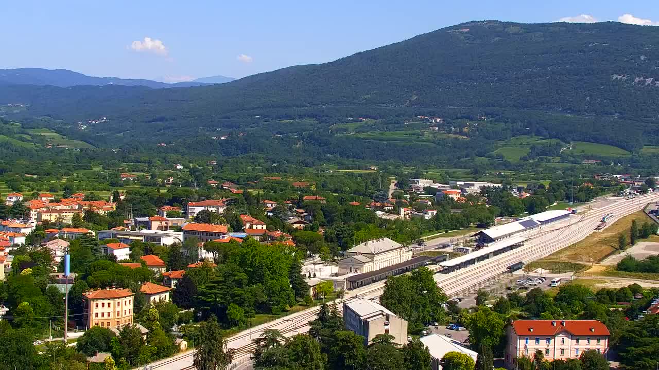 Nova Gorica e Gorizia: Panorama Mozzafiato dal Convento Francescano di Castagnevizza