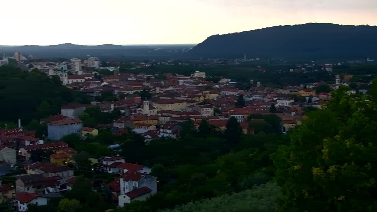 Nova Gorica y Gorizia: Impresionantes Vistas desde el Monasterio Franciscano de Kostanjevica