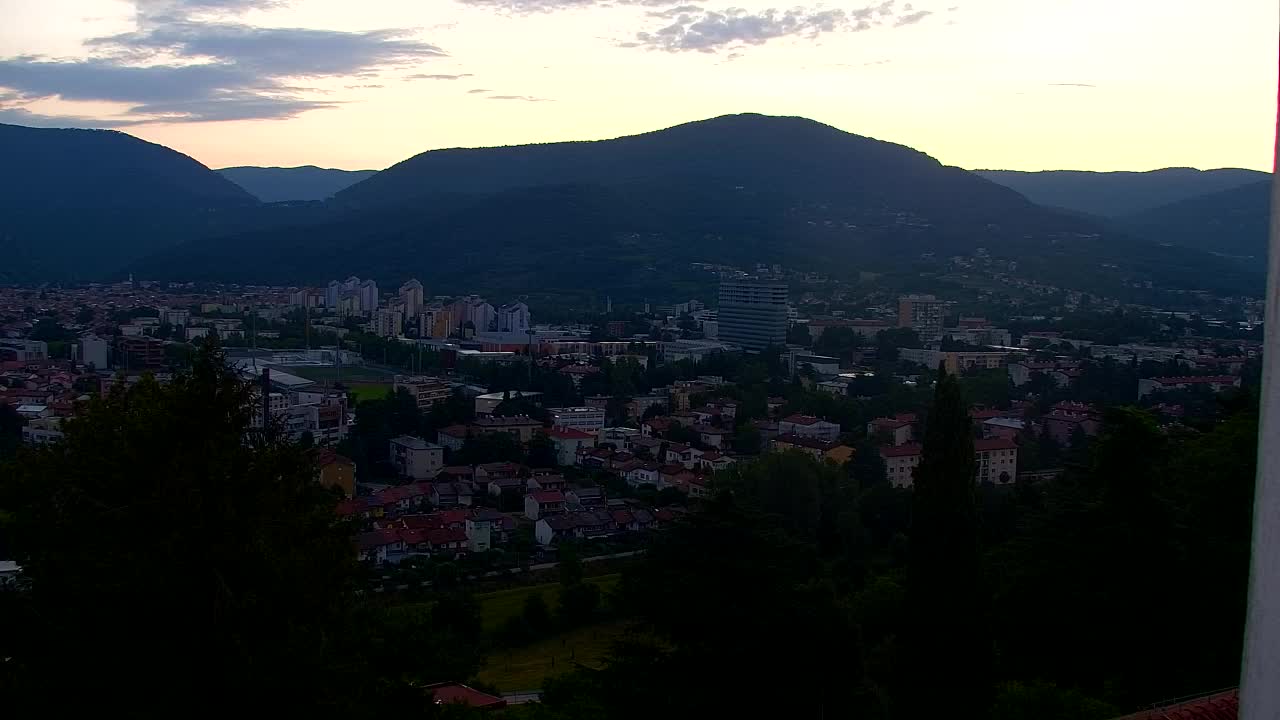 Nova Gorica y Gorizia: Impresionantes Vistas desde el Monasterio Franciscano de Kostanjevica