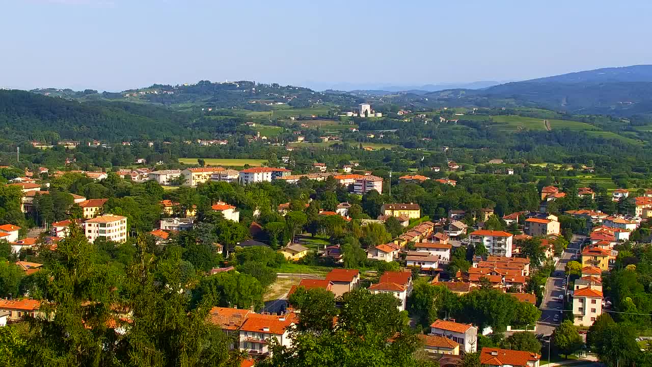 Nova Gorica i Gorica: Prekrasan Pogled iz Franjevačkog Samostana Kostanjevica