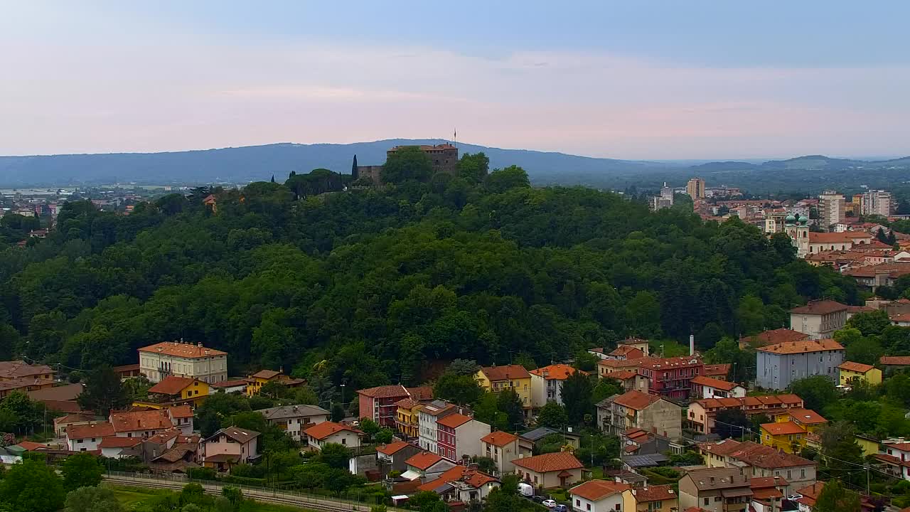 Nova Gorica und Görz: Atemberaubende Aussicht vom Franziskanerkloster Kostanjevica