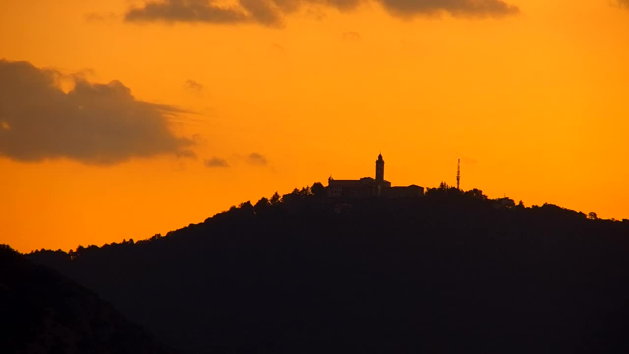 Nova Gorica e Gorizia: Panorama Mozzafiato dal Convento Francescano di Castagnevizza