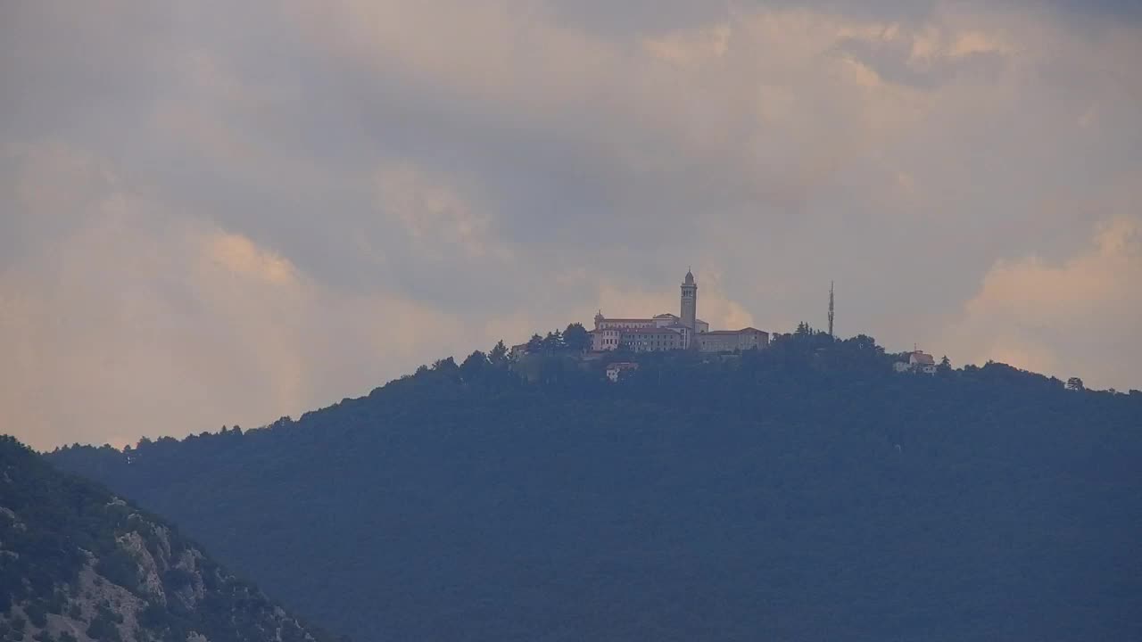Nova Gorica und Görz: Atemberaubende Aussicht vom Franziskanerkloster Kostanjevica