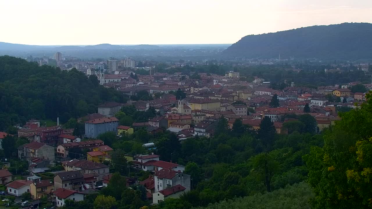 Nova Gorica et Gorizia : Vue Imprenable depuis le Monastère Franciscain de Kostanjevica